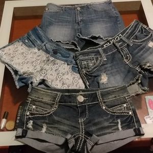 Lot of shorts..4 pairs one price
